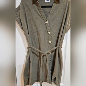 Noisy may Muslim Olive Button-Down Dress Shirt. Tunic. Size M. 100% Cotton.